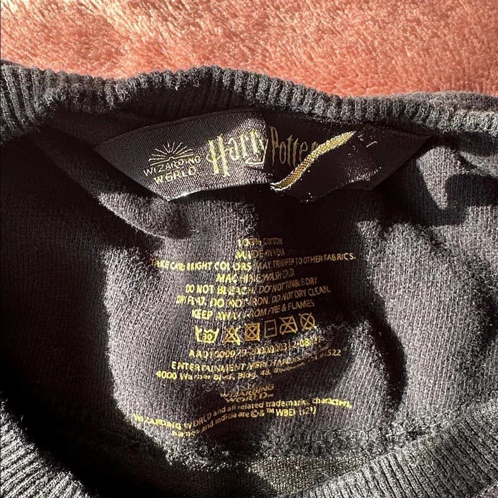Harry Potter New York Black Sweater - Picture 4 of 6